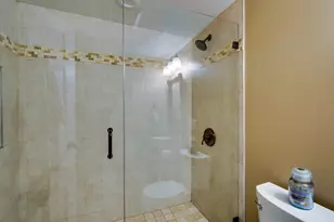 433 E 6th St, Boston, MA 02127 - Photo 6