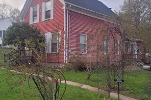 41 Linwood St, Haverhill, MA 01830 - Photo 4