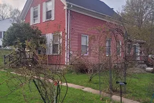 41 Linwood St, Haverhill, MA 01830 - Photo 4