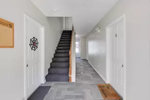 425 Main St, Hudson, MA 01749 - Photo 4