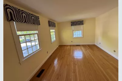66 Jericho Rd #66, Weston, MA 02493 - Photo 4