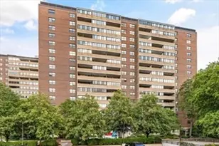 2 Hawthorne Pl, Boston, MA 02114 - Photo 1