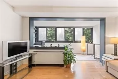 2 Hawthorne Place #5K, Boston, MA 02114 - Photo 4