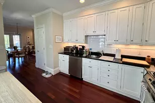 51 Upland Rd, Cambridge, MA 02140 - Photo 4