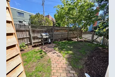 51 Upland Rd #1, Cambridge, MA 02140 - Photo 14