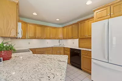81 Seapowet Ave, Tiverton, RI 02878 - Photo 10