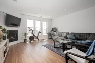 45 L St, Boston, MA 02127 - Photo 4