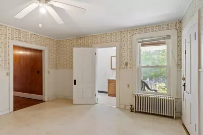 93 Chapin St, Southbridge, MA 01550 - Photo 18