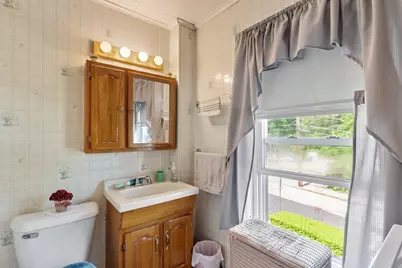 93 Chapin St, Southbridge, MA 01550 - Photo 6