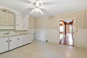 93 Chapin St, Southbridge, MA 01550 - Photo 14