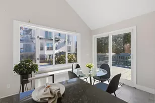15 S Fairview St, Boston, MA 02131 - Photo 8