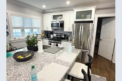 27 Plymouth, Cambridge, MA 02041 - Photo 4