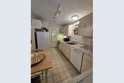 276 Albion Street #22, Wakefield, MA 01880 - Photo 4