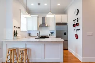 9 Everett Ave, Boston, MA 02125 - Photo 2