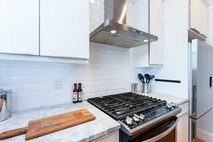 9 Everett Ave, Boston, MA 02125 - Photo 8