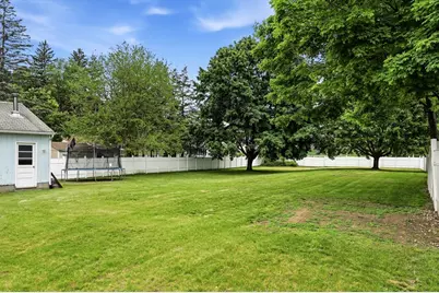 27 Stebbins Street, Ludlow, MA 01056 - Photo 10