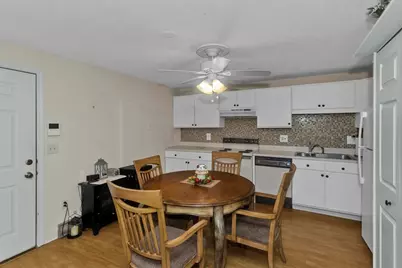 41 W Summit St #41, South Hadley, MA 01075 - Photo 8