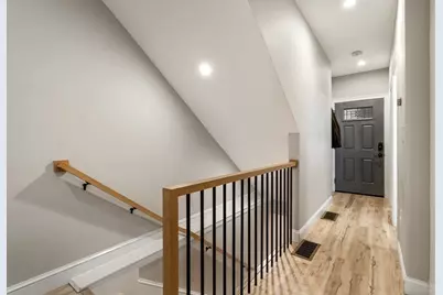142 West 8th Street #1, Boston, MA 02127 - Photo 6