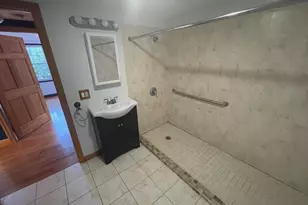 7 Henderson St, Somerville, MA 02145 - Photo 12
