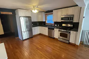 7 Henderson St, Somerville, MA 02145 - Photo 4