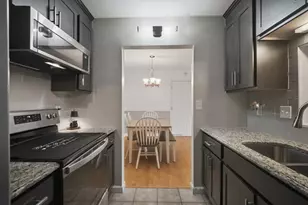36 Maple Crest Cir, Holyoke, MA 01040 - Photo 10