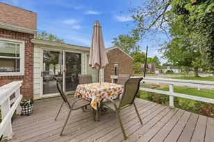 878 Springfield St, Agawam, MA 01030 - Photo 6