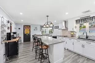 878 Springfield St, Agawam, MA 01030 - Photo 10