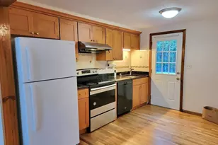 18 Apthorp St, Quincy, MA 02170 - Photo 4
