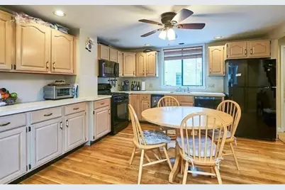 12 Emmet Street, Boston, MA 02127 - Photo 2