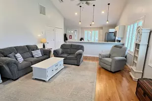 5 Litchfield Ln, Webster, MA 01570 - Photo 4