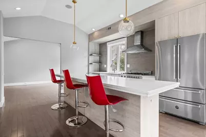 202 Rawson Rd #3, Brookline, MA 02445 - Photo 4