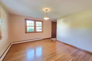 44 Lake Pkwy, Webster, MA 01570 - Photo 8