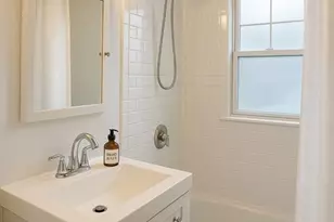 10 Clematis St, Boston, MA 02122 - Photo 8