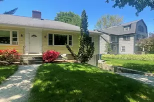 71 Blake St, Newton, MA 02460 - Photo 12
