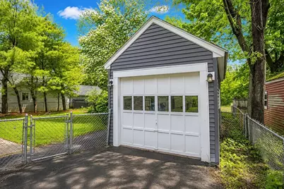 80 Morton St, West Springfield, MA 01089 - Photo 4