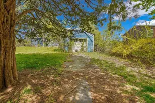 28 Brown St, Swansea, MA 02777 - Photo 8