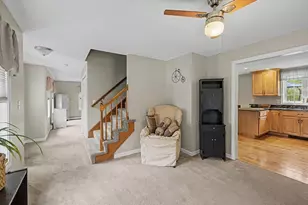 29 W Laurier St, Haverhill, MA 01832 - Photo 8