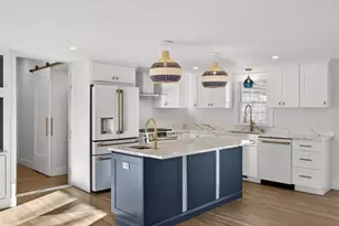 16 Carolyn Ln, Falmouth, MA 02536 - Photo 8