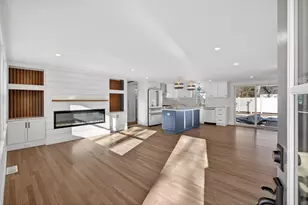 16 Carolyn Ln, Falmouth, MA 02536 - Photo 4