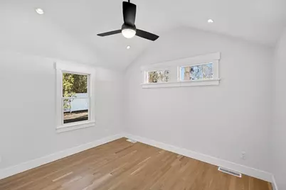 16 Carolyn Ln, Falmouth, MA 02536 - Photo 18