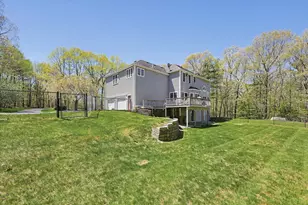 10 Essex St, Douglas, MA 01516 - Photo 8