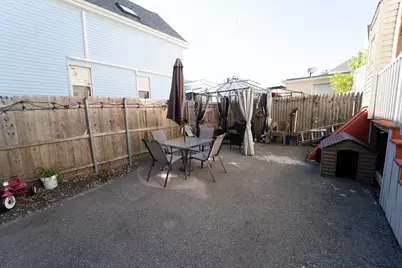 1 Thatcher St, New Bedford, MA 02744 - Photo 14