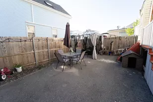 1 Thatcher St, New Bedford, MA 02744 - Photo 14