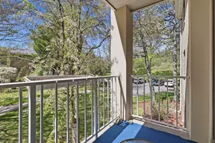 19 Bourbon St, Peabody, MA 01960 - Photo 22