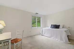 19 Bourbon St, Peabody, MA 01960 - Photo 14