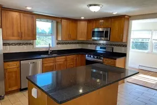 272-2 Nevada St, Newton, MA 02460 - Photo 4