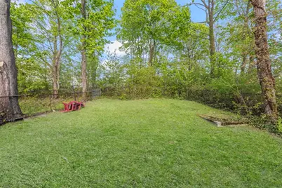89 Knowles, Providence, RI 02906 - Photo 38
