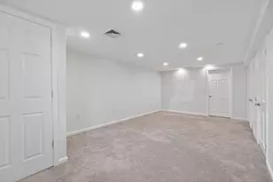 102 Old Harbor St, Boston, MA 02127 - Photo 16