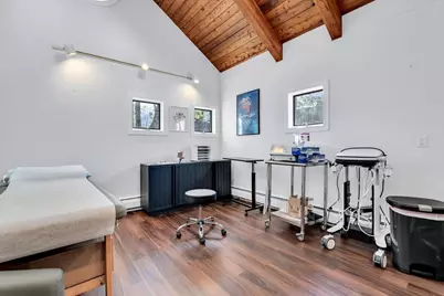 1049 Main St, Barnstable, MA 02668 - Photo 22