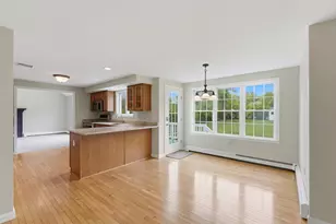 10 Wilson Dr, Uxbridge, MA 01569 - Photo 10